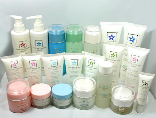 Coleccion de productos de calidad para un mercado exigente fabrica de cosmeticos y cremas antiarrugas para mujeres, fabricante de China ofrece cosmeticos y productos de belleza con tu marca con la certificacion de calidad y precios directamente desde la fabrica en China, cremas antiarrugas, cremas para la piel de la cara, cremas para el cuerpo, cosmeticos blanqueadores y cremas para las manos como produccion para Mayoristas y Distribuidores en Estados Unidos y Latino America